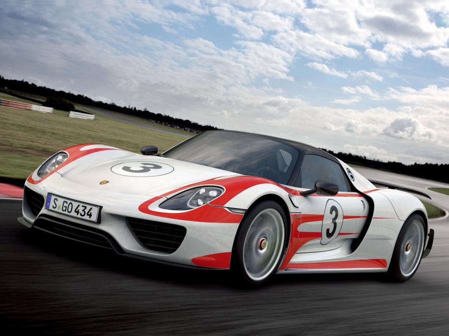  Porsche 918 Spyder Weissach Package 2014 года  (фото 4 из 18)